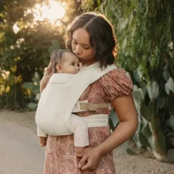 ERGObaby Structured Carriers><noscript><img width=