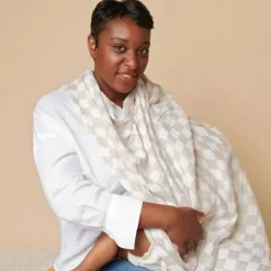 Itzy Ritzy Nursing Covers><noscript><img width=